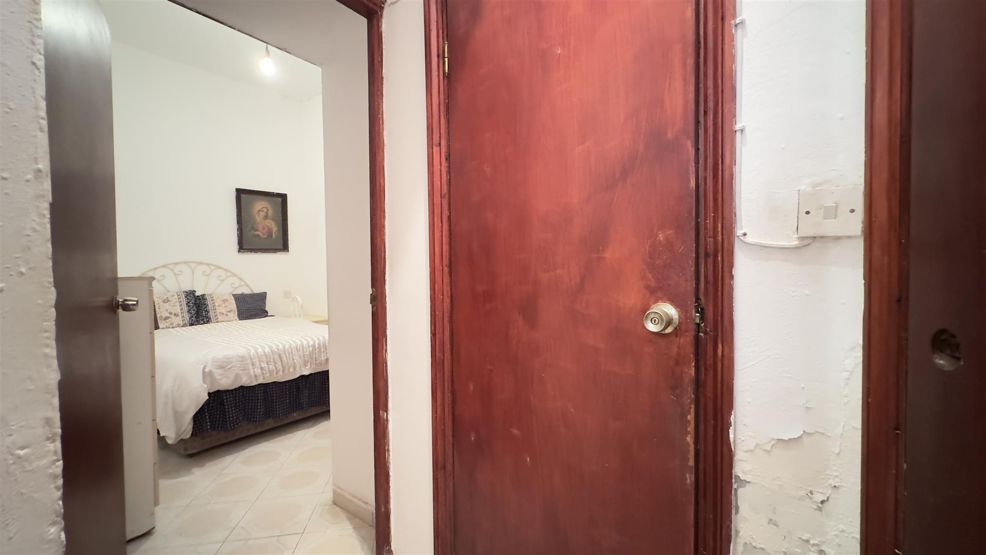  Image of Apartment - 1 Bedrooms - 1 Bathrooms for Sale in Upper Town-Gibraltar, Image 12